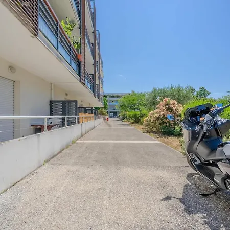 With A View Of La Sole Apartment